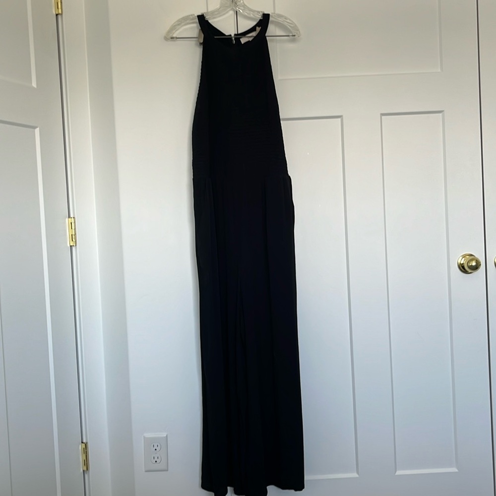 Very flattering black Loft jumper